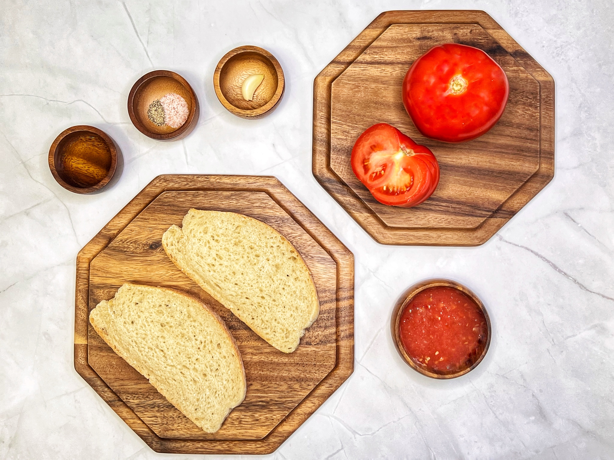 Spanish tomato toast ingredients