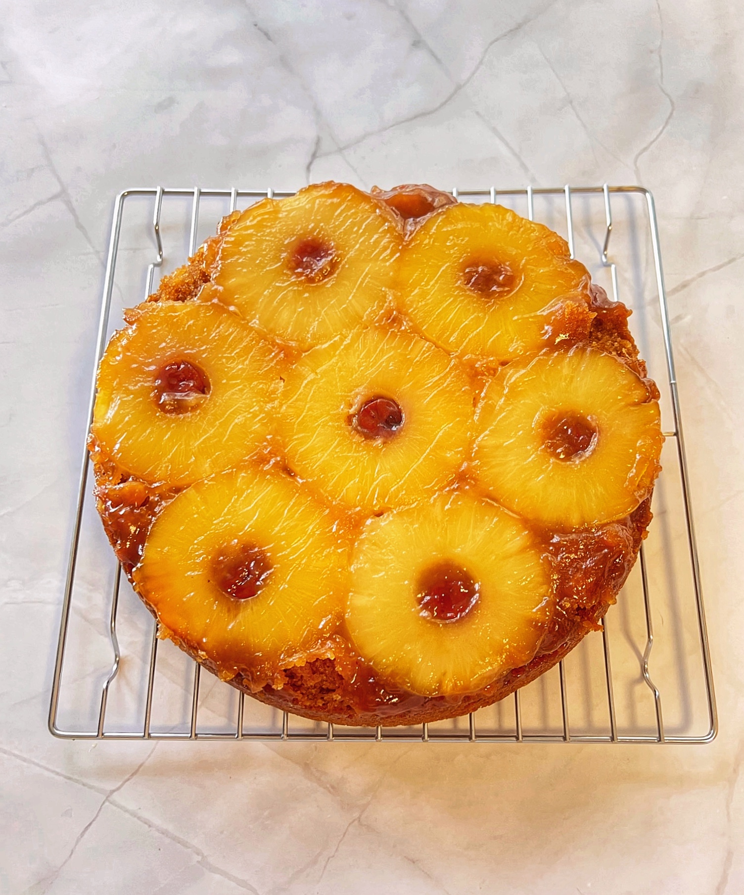 Pineapple upside down cake